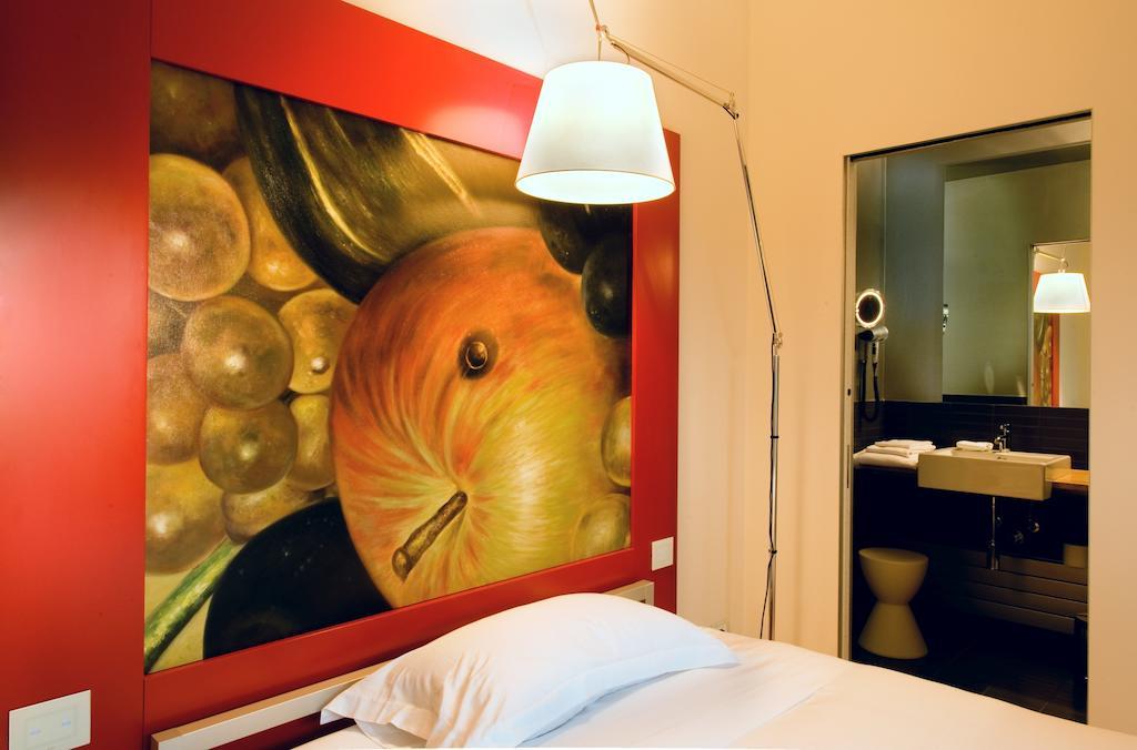 Petronilla - Hotel In Bergamo Zimmer foto