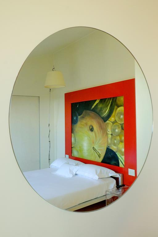 Petronilla - Hotel In Bergamo Zimmer foto